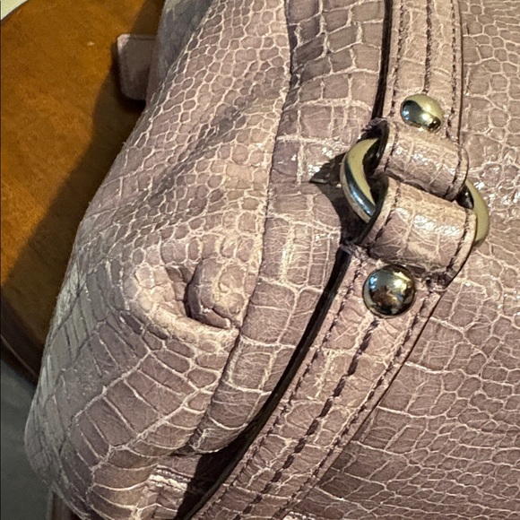 Coach  Alexandra  lavender croc embossed patent leather  shoulder bag  Rare find - Picture 13 of 17